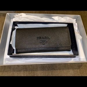 New PRADA Large Staffiano Leather Wallet (black)🔥